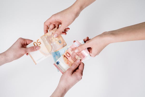 Stripe vs Bizum vs transferencia: qué método de pago elegir